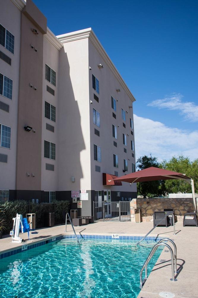 Comfort Suites El Paso Airport מראה חיצוני תמונה