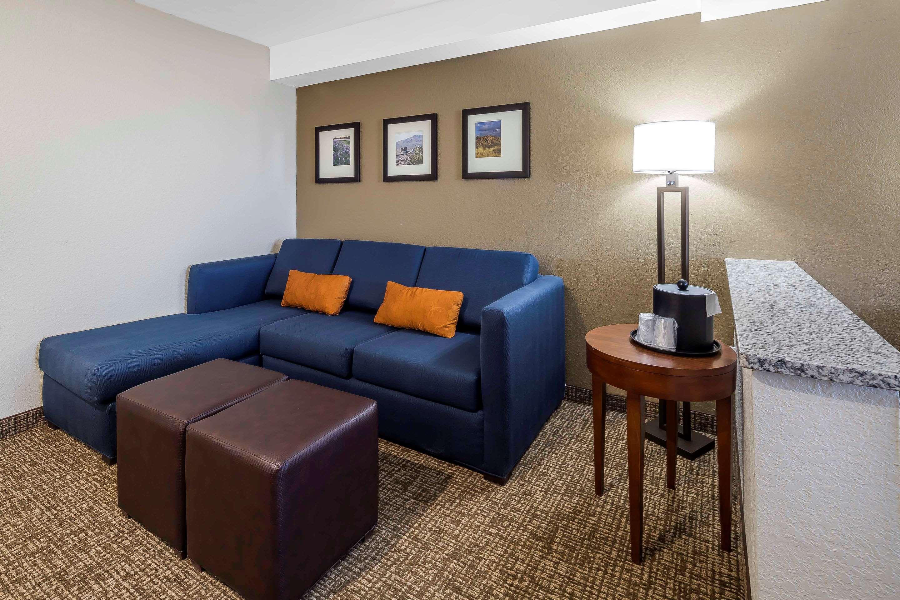 Comfort Suites El Paso Airport מראה חיצוני תמונה