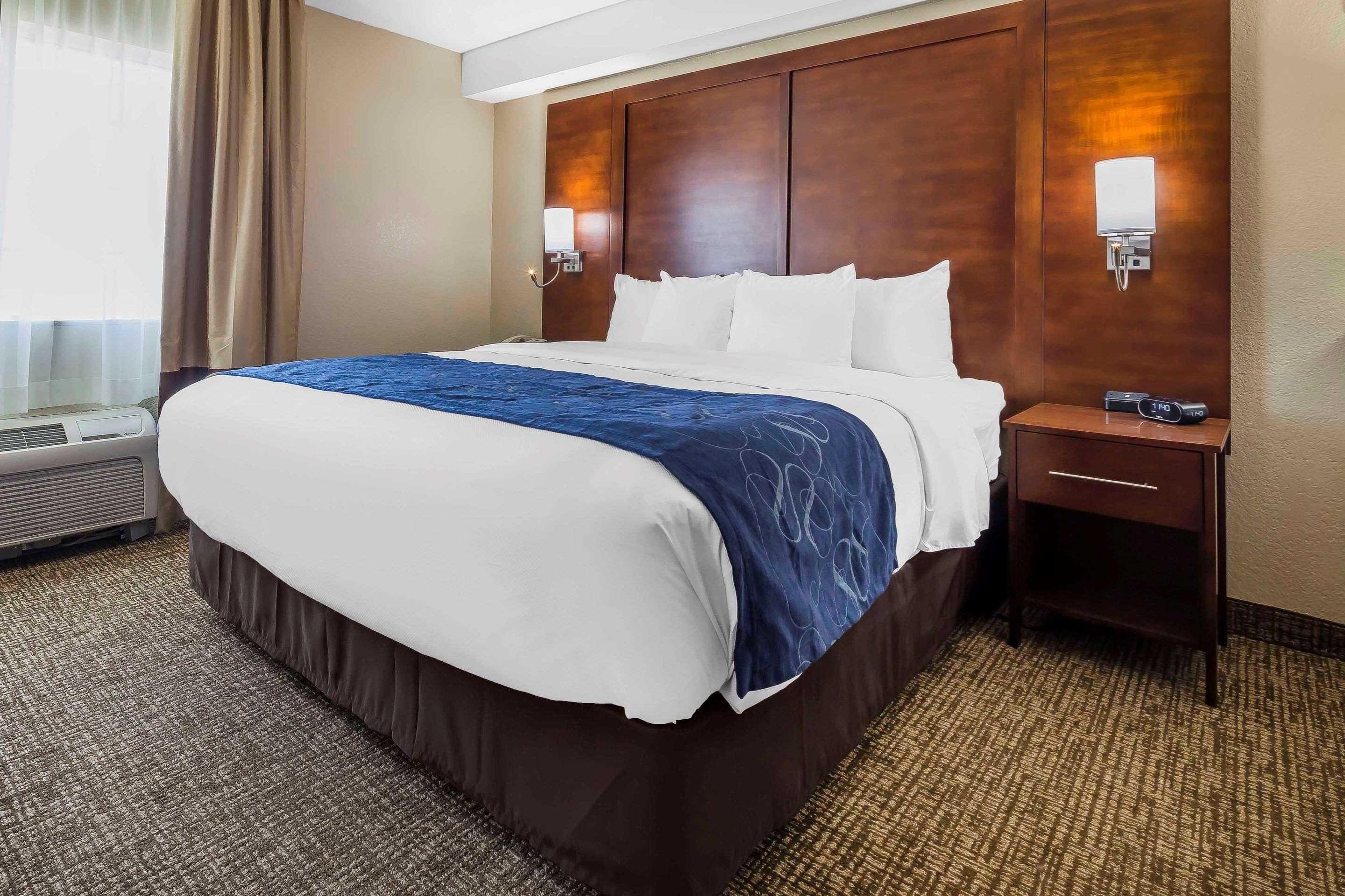 Comfort Suites El Paso Airport מראה חיצוני תמונה