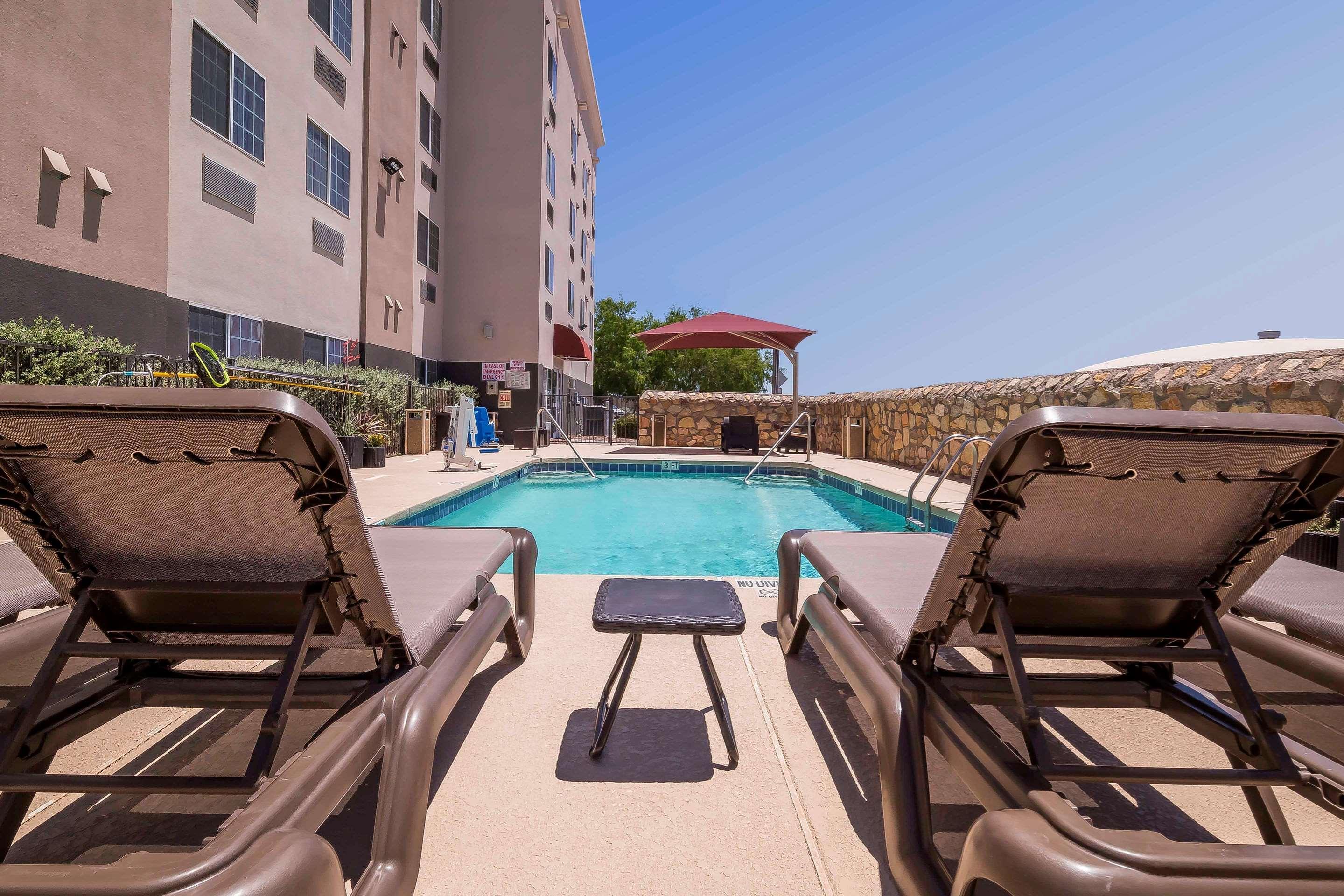 Comfort Suites El Paso Airport מראה חיצוני תמונה